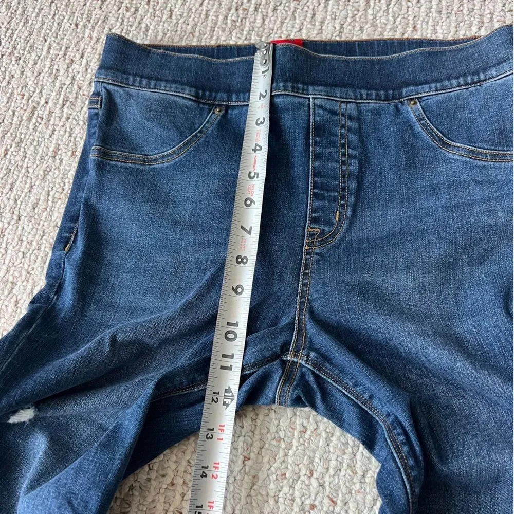 SPANX Distressed Ankle Skinny Jeans‎ in Medium Wash